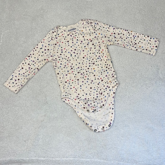 ✨4 FOR $15✨ STAR BODYSUIT - Picture 1 of 2